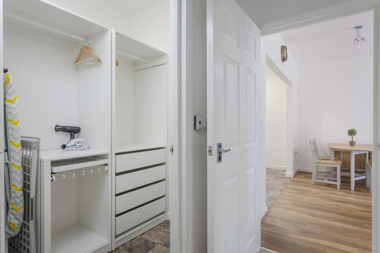 1 Bed Apt Sleeps 4 لوتون المظهر الخارجي الصورة